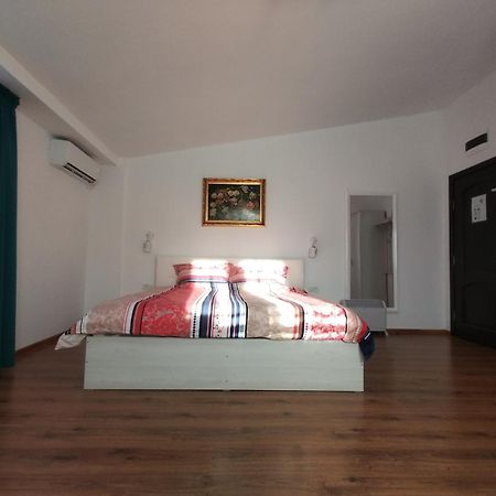 La Amy Apartment Pangarati Екстериор снимка