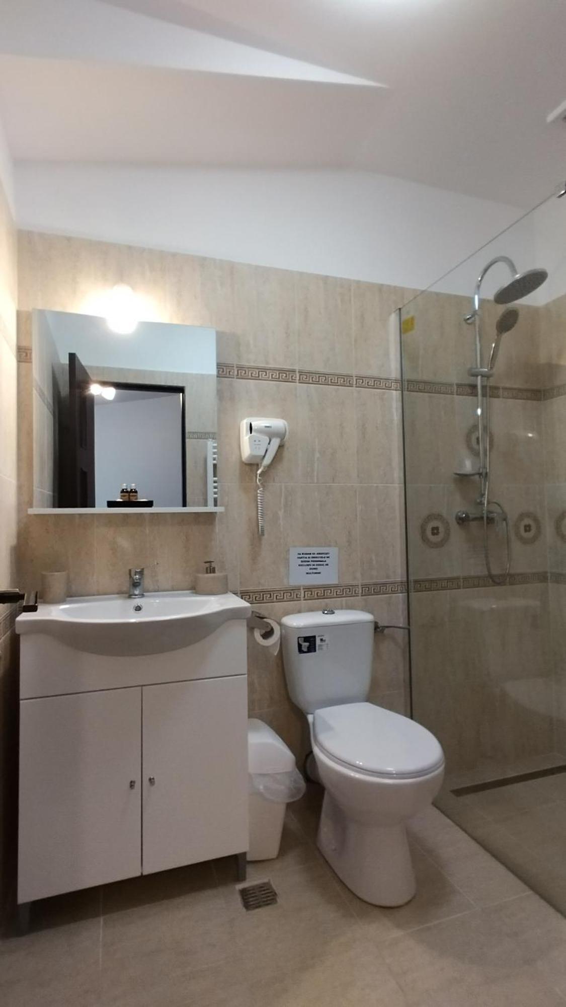 La Amy Apartment Pangarati Екстериор снимка