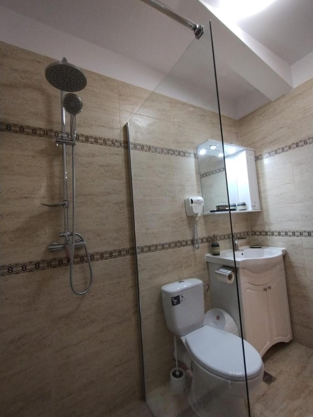 La Amy Apartment Pangarati Екстериор снимка