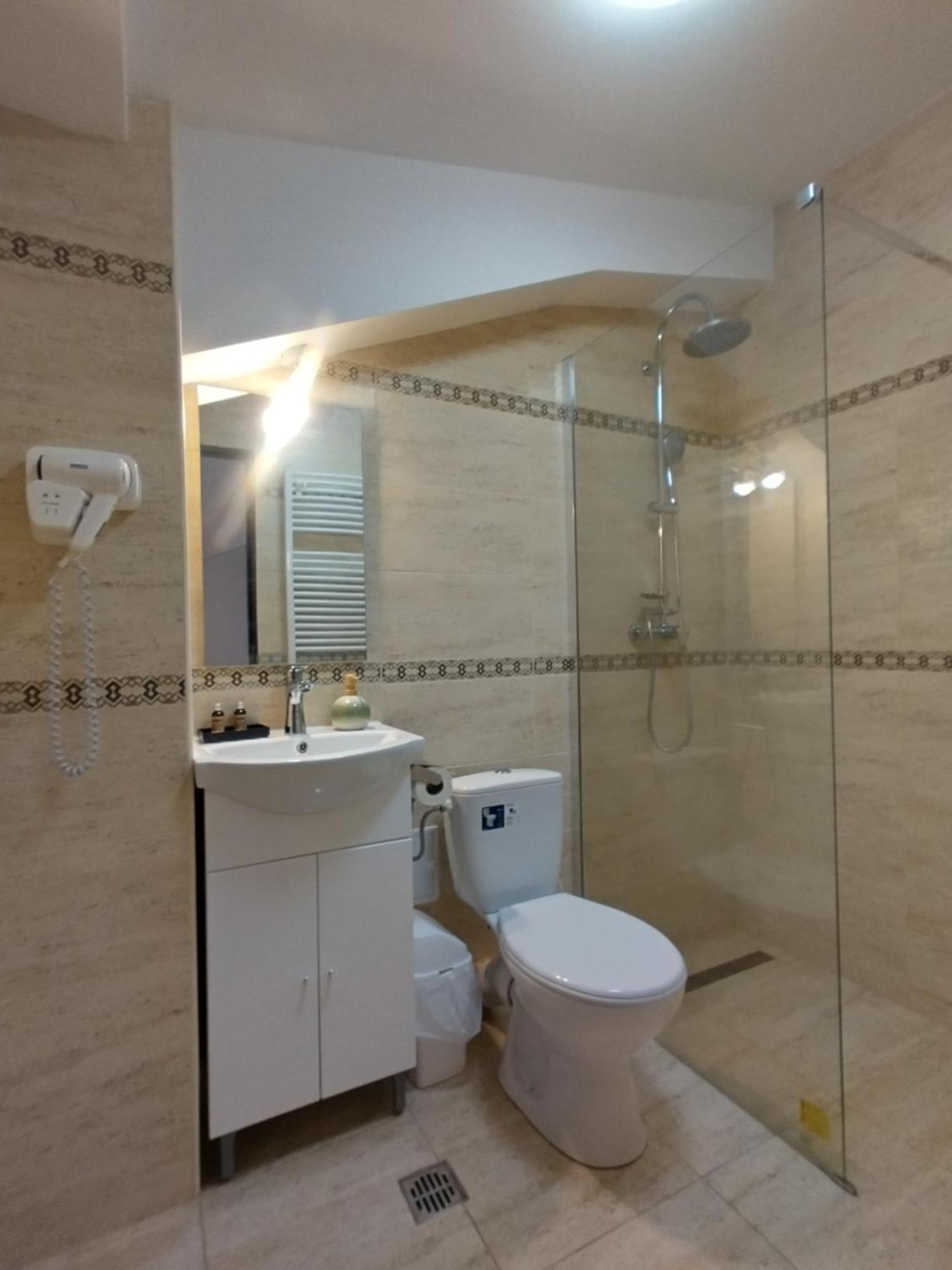 La Amy Apartment Pangarati Екстериор снимка